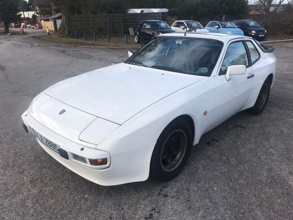 1982 Porsche 944 2.5 Lux 2dr